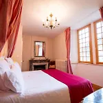 Hotel Chateau De *