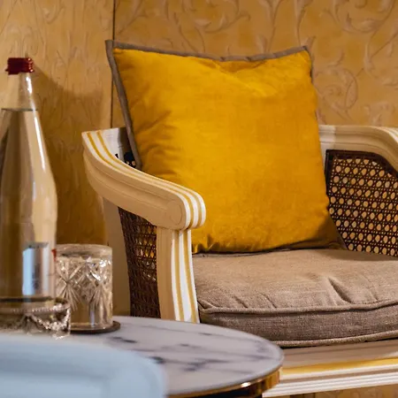 Hotel Chateau De *