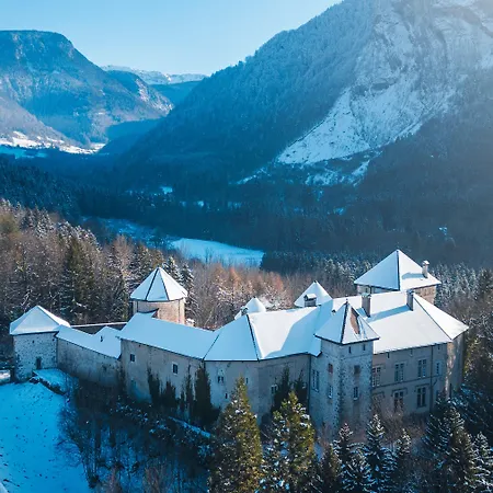 Chateau De Отель *