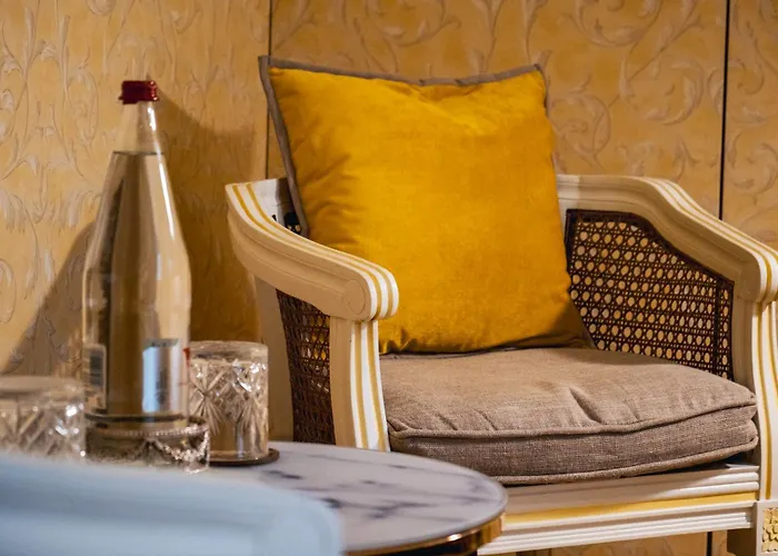 Hotel Chateau De *